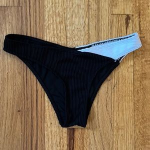 Hollister black and white cheeky bikini bottoms